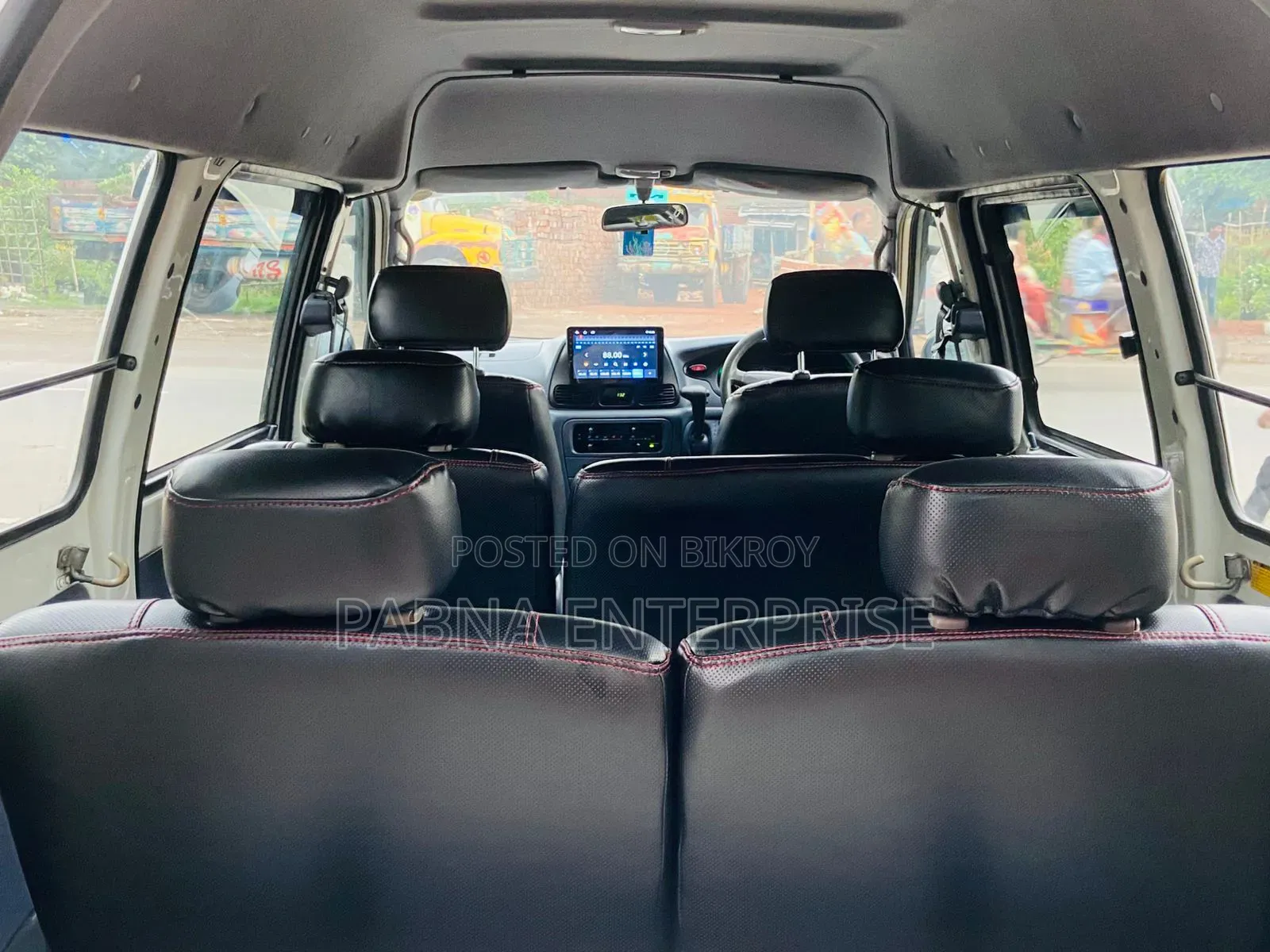 Toyota Noah 2007 White