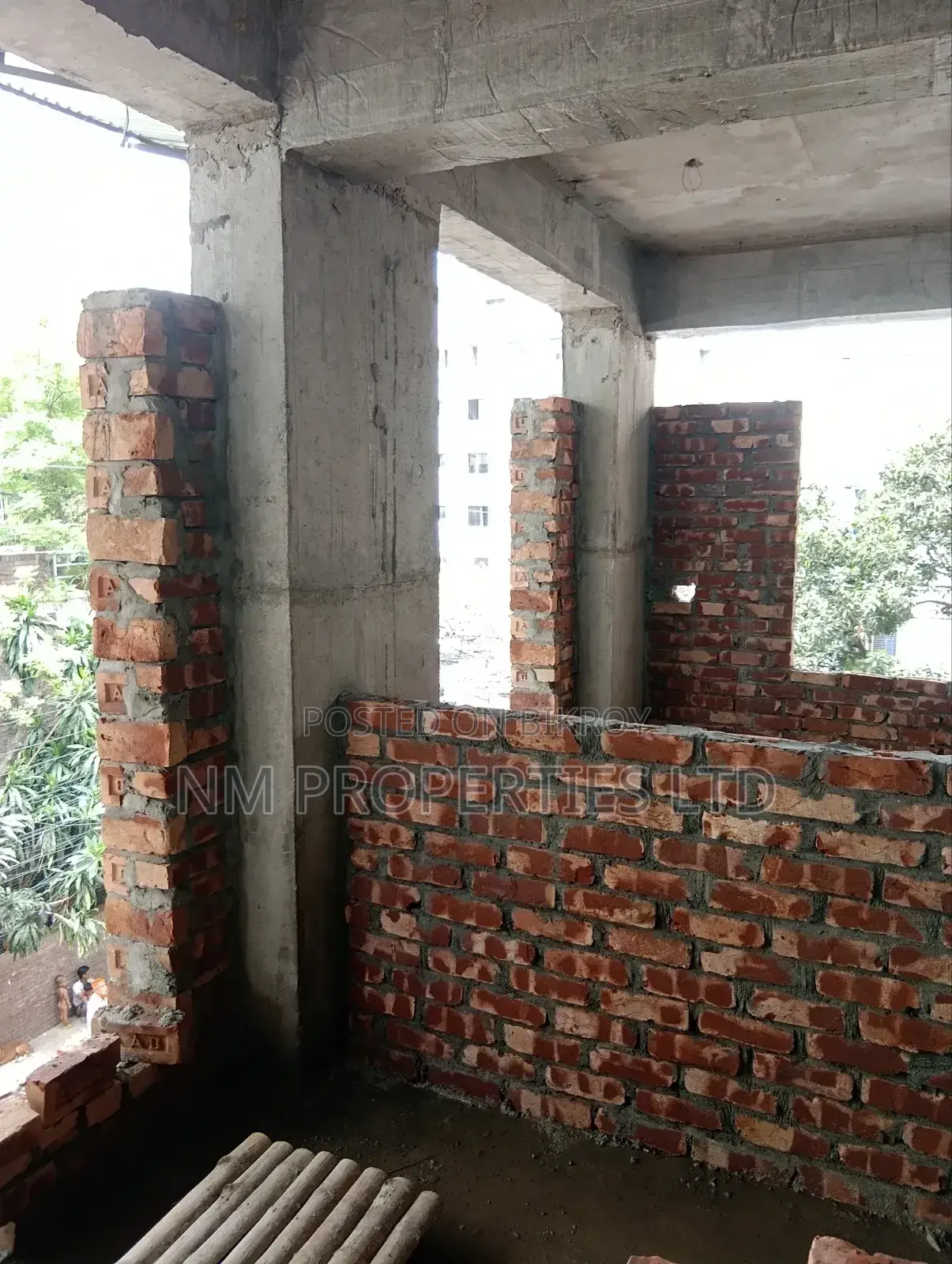 বারাক মোল্লা মোড়, ৬০ ফিট রোডে ফার্নিশড ৩ বেডরুমের অ্যাপার্টমেন্ট বিক্রয় হবে