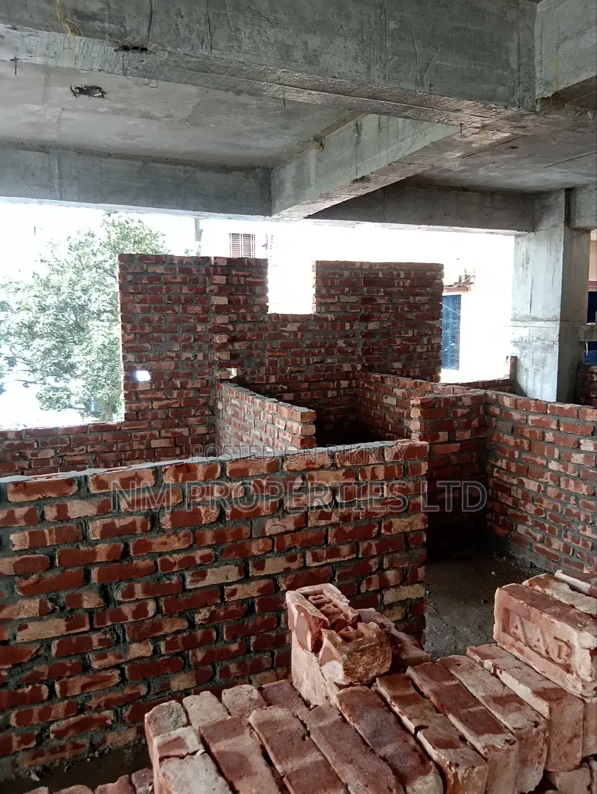 বারাক মোল্লা মোড়, ৬০ ফিট রোডে ফার্নিশড ৩ বেডরুমের অ্যাপার্টমেন্ট বিক্রয় হবে