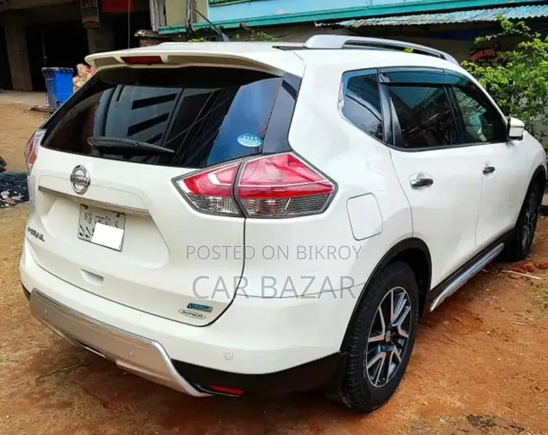 Nissan X-Trail 2.0 Petrol AWD 2014 Off White