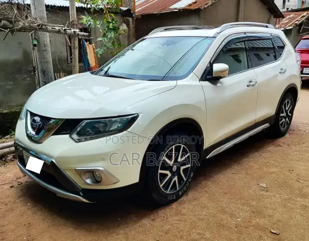 Nissan X-Trail 2.0 Petrol AWD 2014 Off White