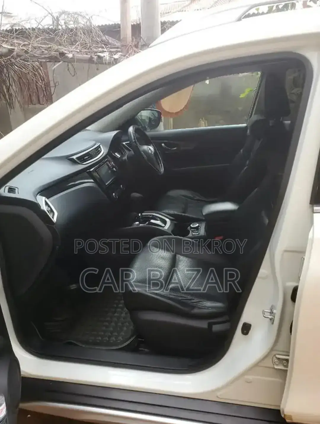 Nissan X-Trail 2.0 Petrol AWD 2014 Off White