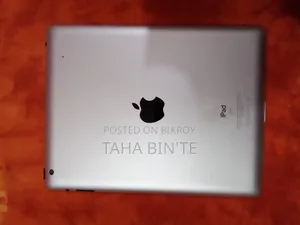 Apple iPad Wi-Fi 32 GB Gray
