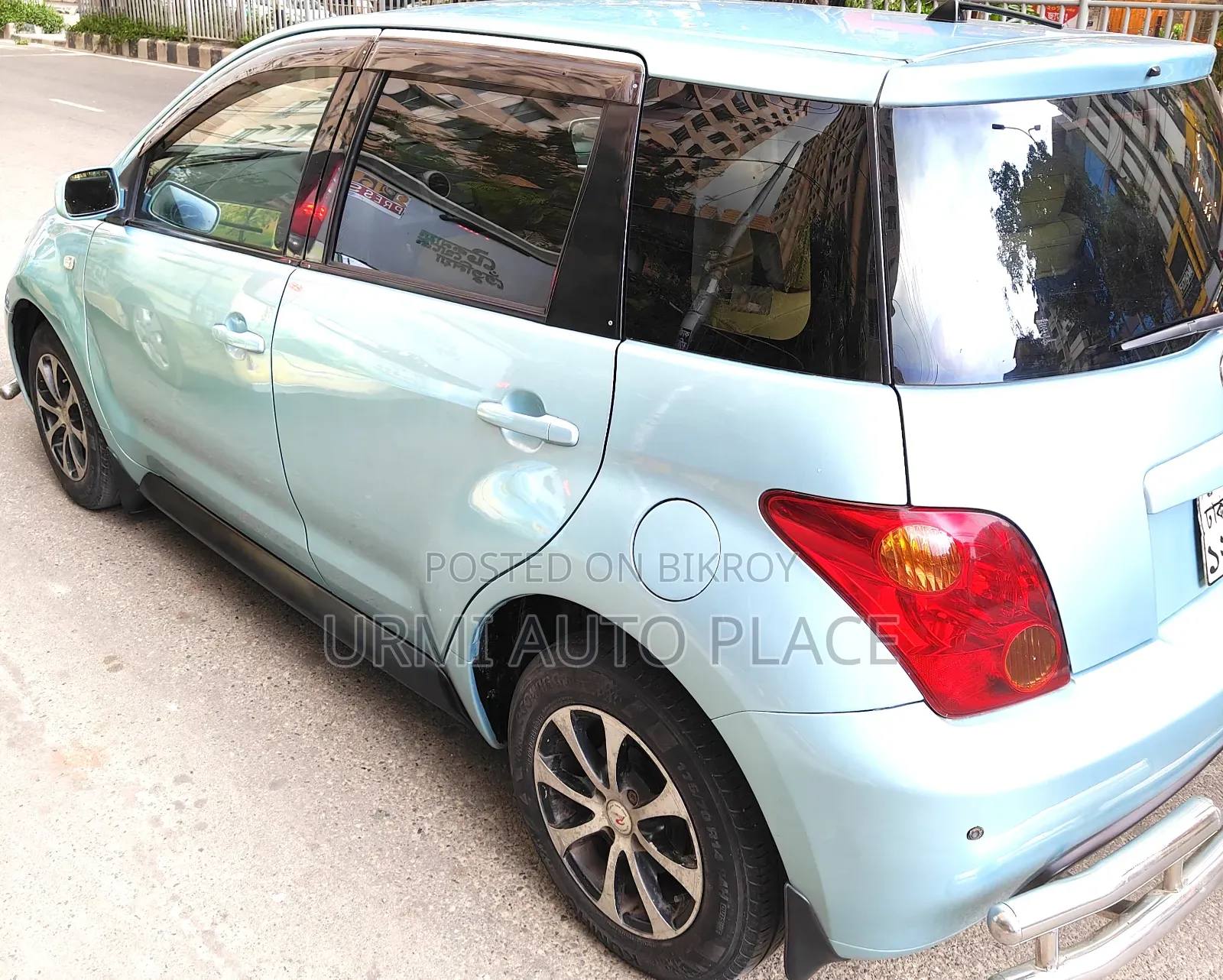 Toyota IST 2004 Green