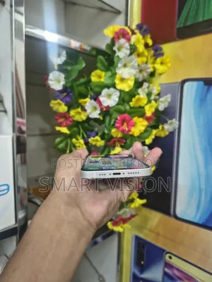 Apple iPhone 13 128 GB White