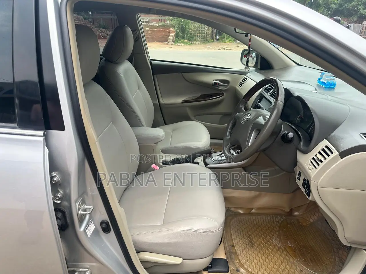 Toyota Axio 2011 Silver