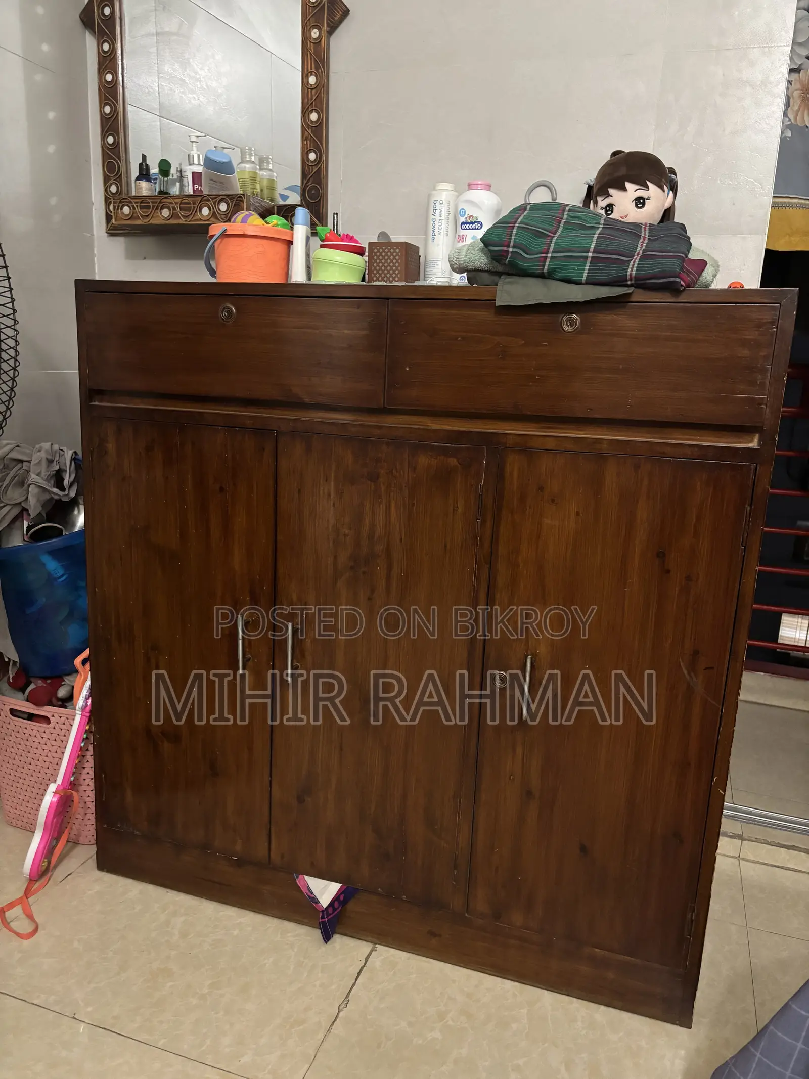 Used Wardrobe