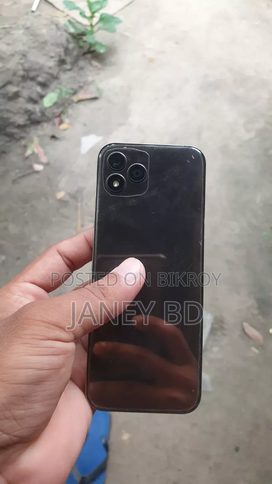 Mobile Phone Gold