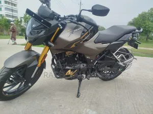 Hero Xtreme 160R 4V 2025 Brown