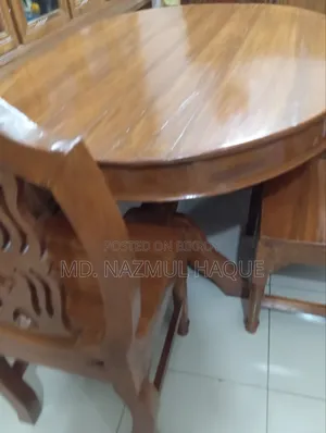 ১ টি ডাইনিং টেবিল ৪ চেয়ার বিক্রি হবে