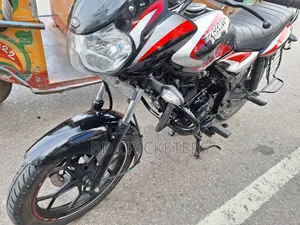 Bajaj Discover 125 2022 Black