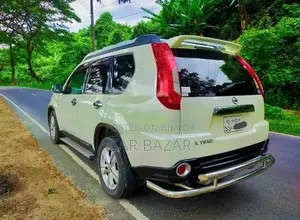 Nissan X-Trail 2011 Off White