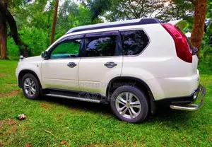 Nissan X-Trail 2011 Off White