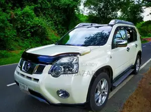 Nissan X-Trail 2011 Off White