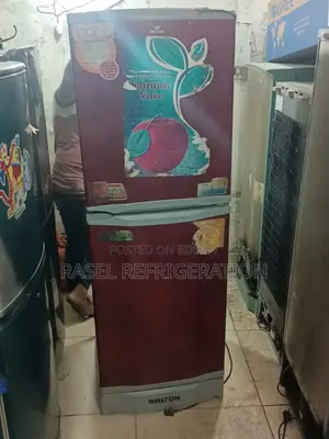 341 Liter running Walton fridge for sale.