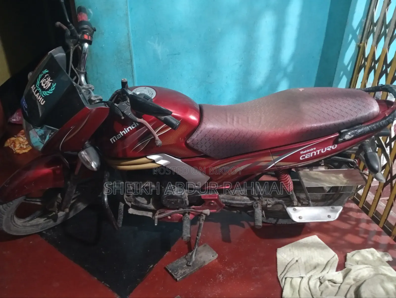 Mahindra Centuro 2018 Red