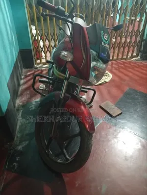 Mahindra Centuro 2018 Red