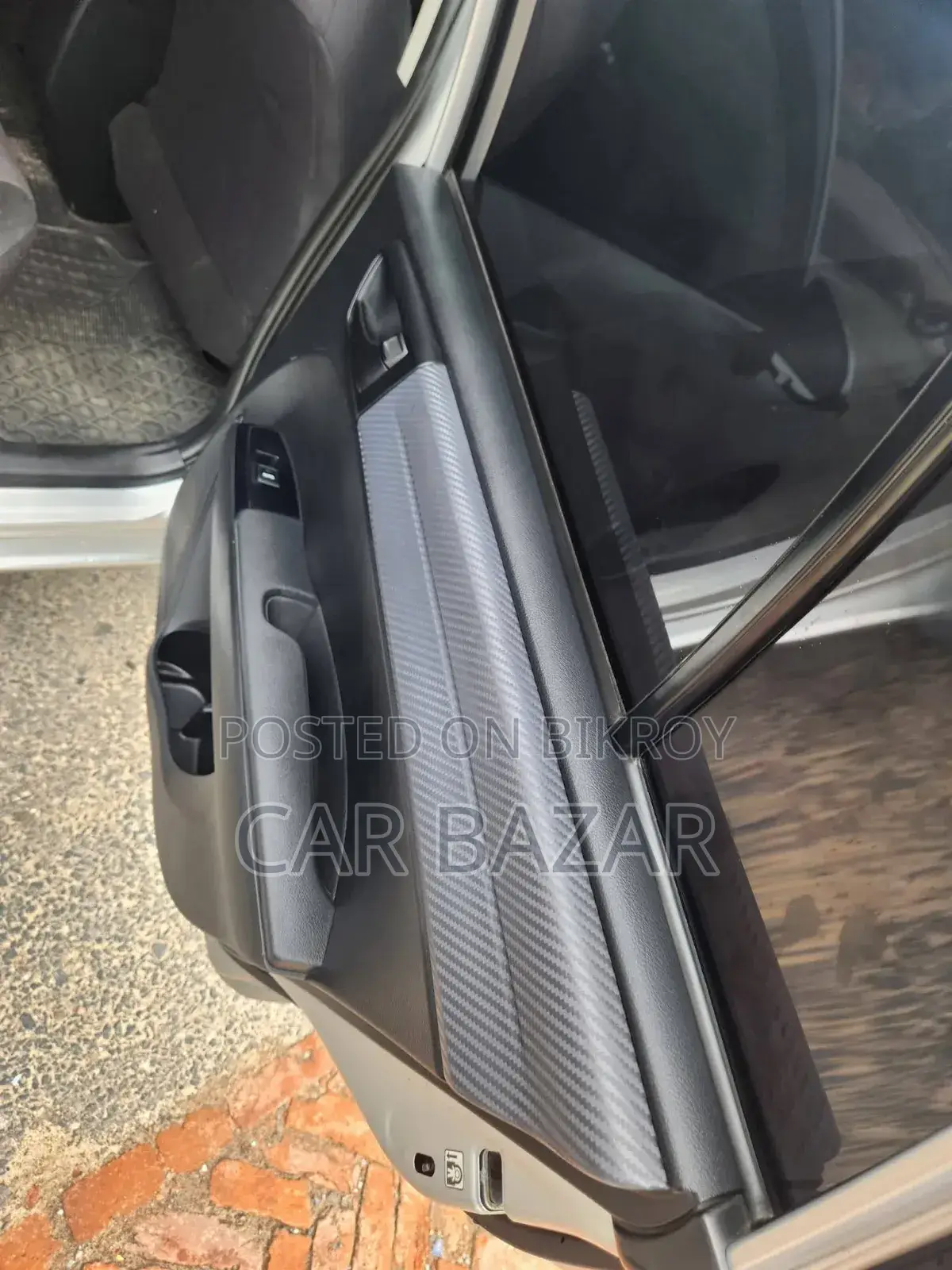 Toyota Corolla Fielder 1.5 Hybrid FWD 2015 Silver
