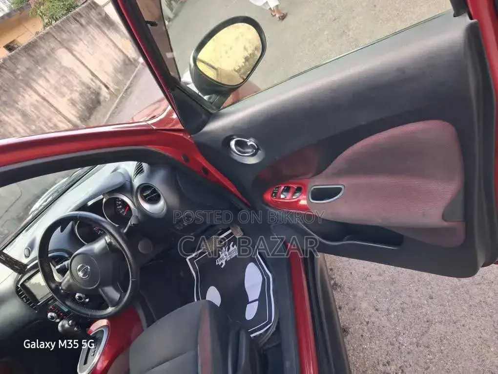 Nissan Juke 2012 Red