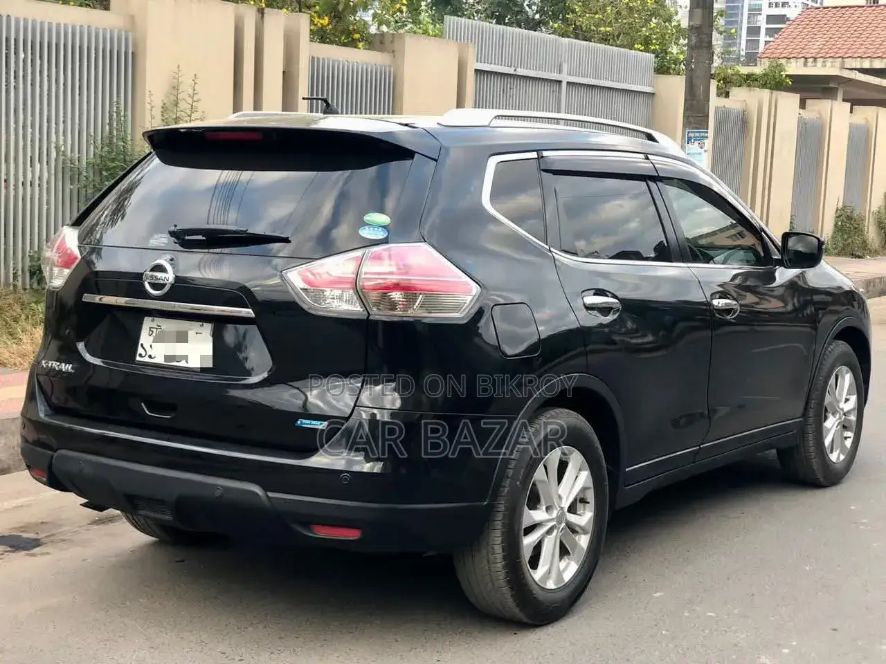 Nissan X-Trail 2.0 Petrol FWD 2015 Black