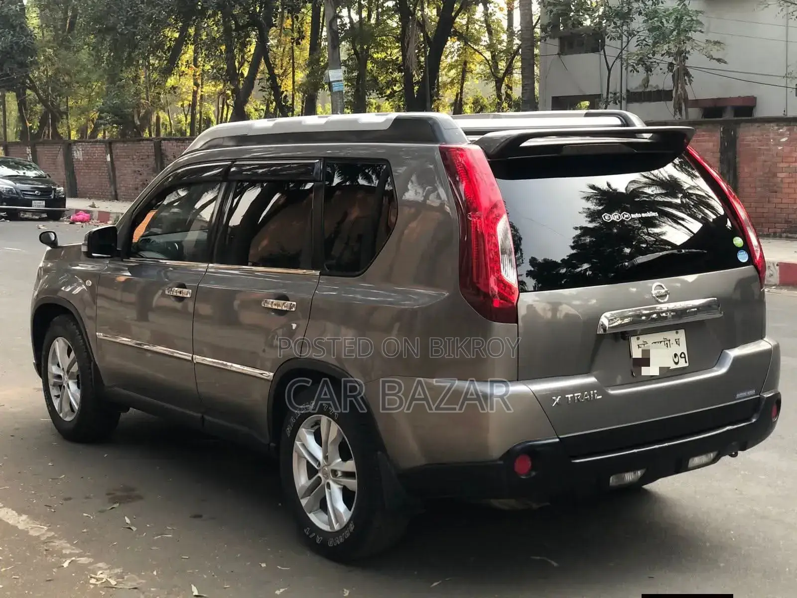 Nissan X-Trail 2.0 Petrol XE 2012 Gray