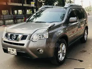 Nissan X-Trail 2.0 Petrol XE 2012 Gray
