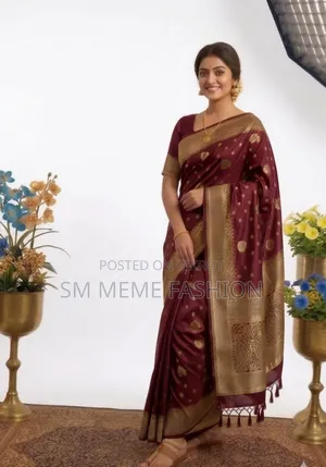 Japani Silk Sharee With Blouse Piece