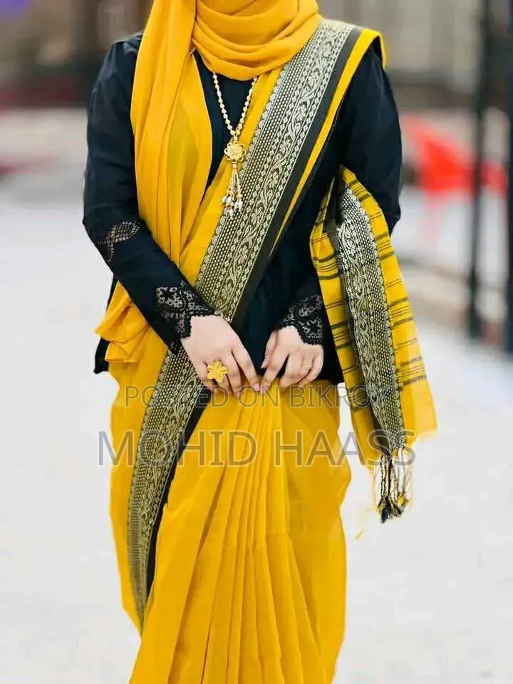 Handloom Nakshi Border Saree. 12-Haat Saree. Price: 930 Taka
