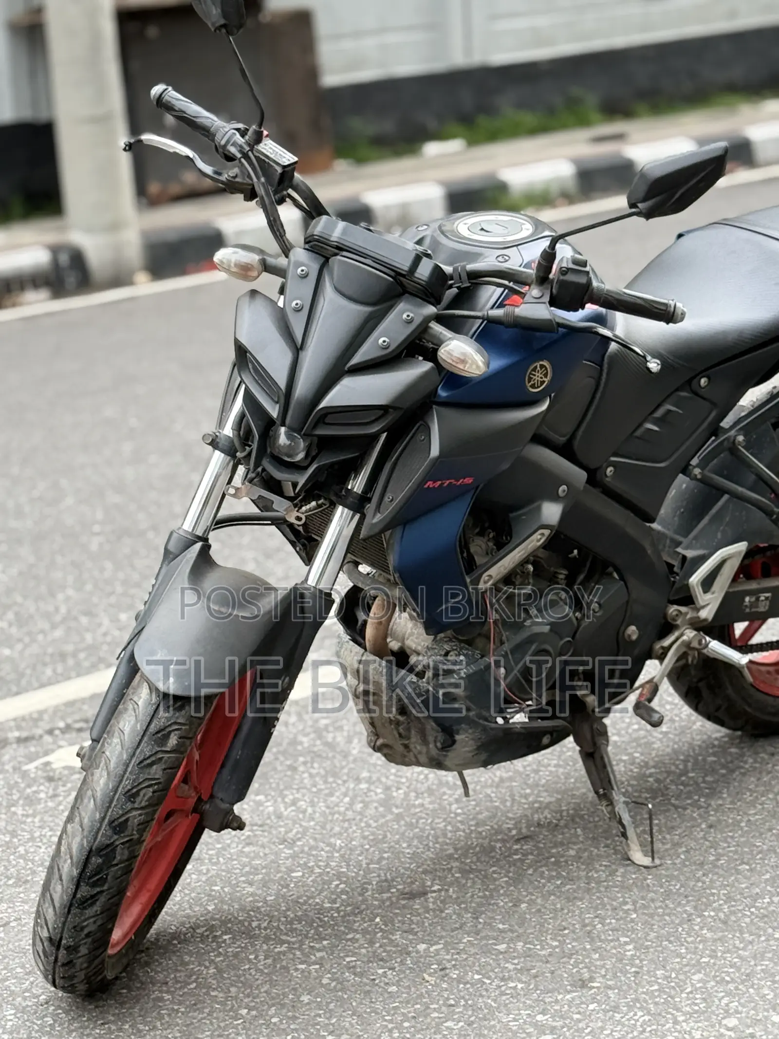 Yamaha 2022 Blue