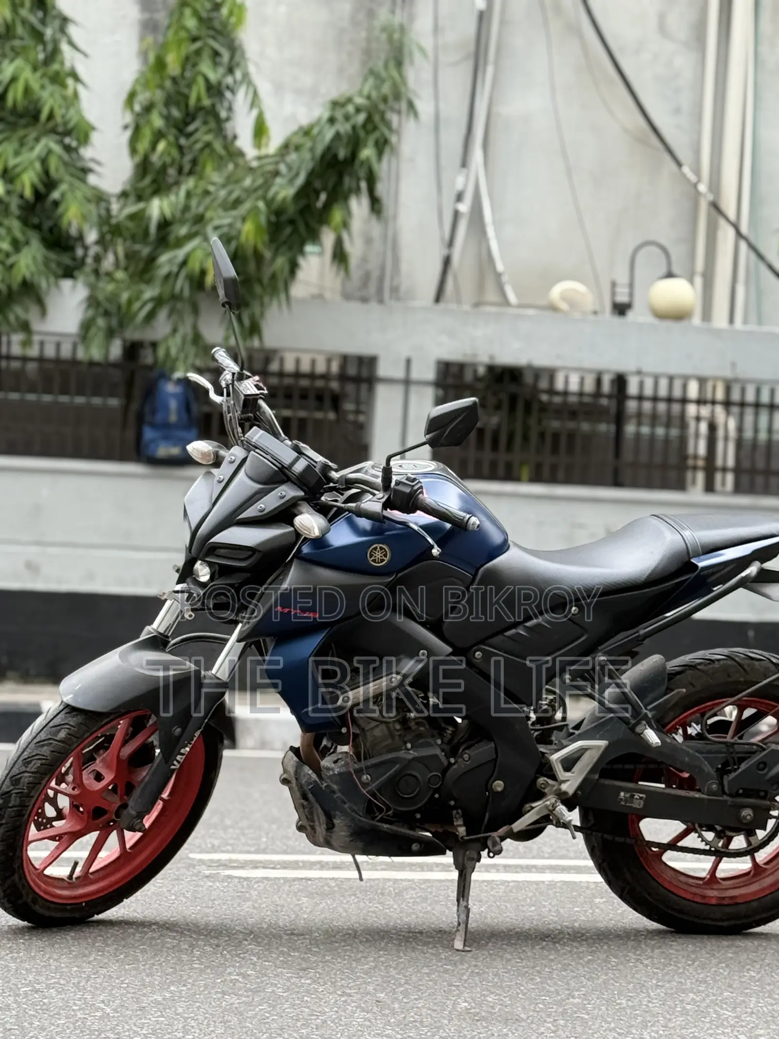 Yamaha 2022 Blue