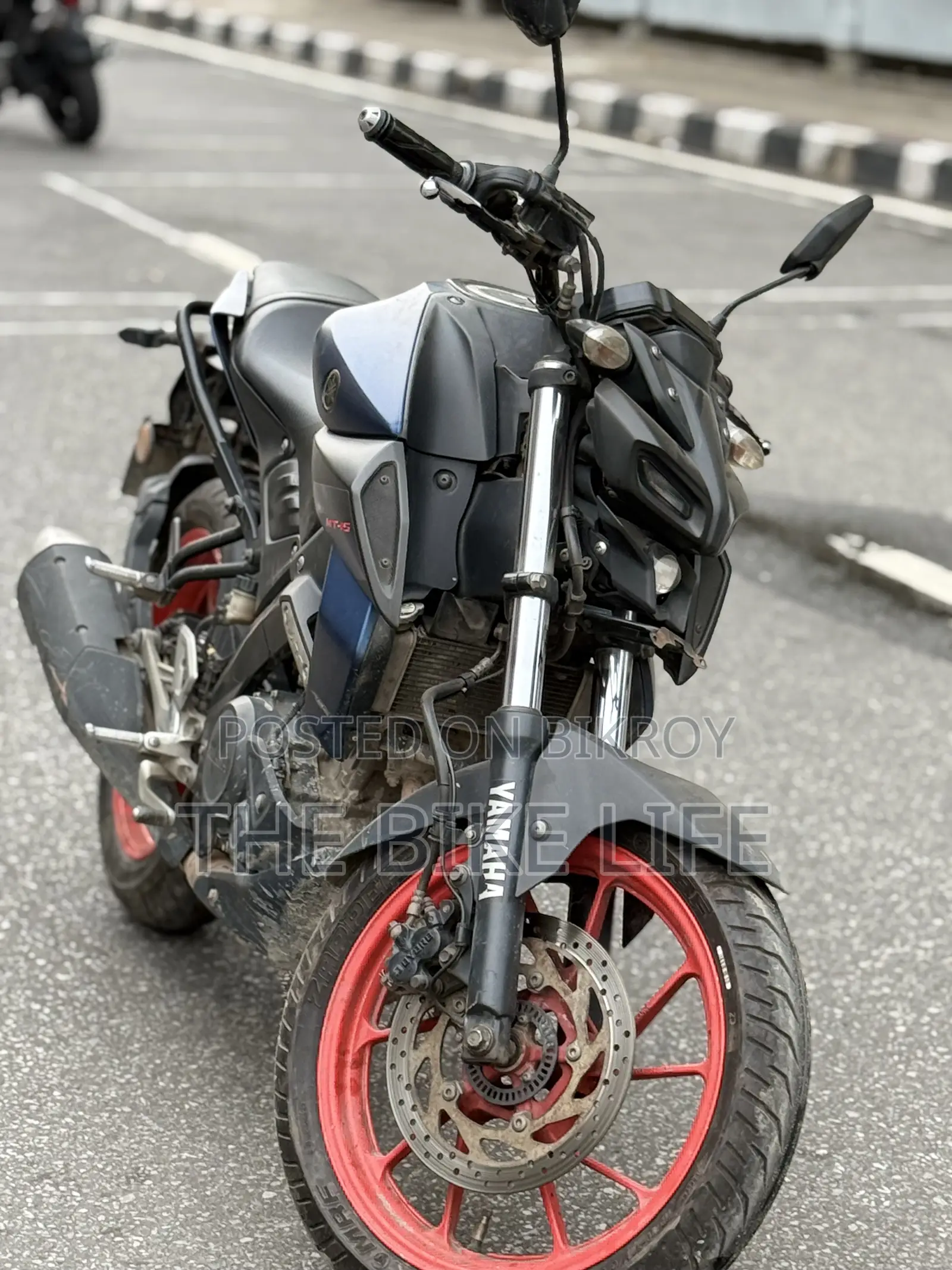 Yamaha 2022 Blue
