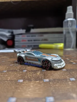 Hot-Wheels