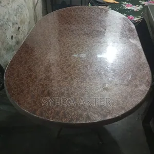 ছয় সিটের ডাইনিং টেবিল