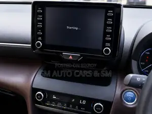 Toyota Yaris Cross 1.5 Hybrid FWD 2021 Red