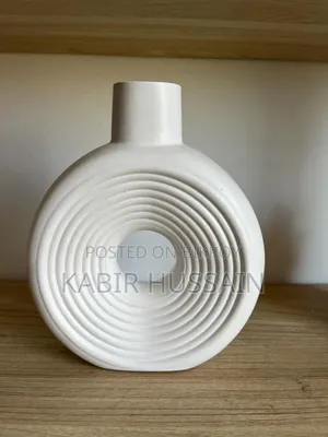Flower Vase Showpiece for Home