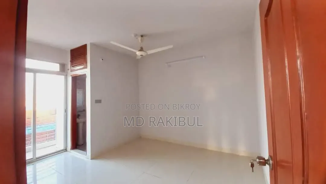 ৩ বেডরুমের অ্যাপার্টমেন্ট খুলশিতে ভাড়ার জন্য