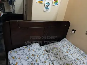 সেমি বক্স খাট