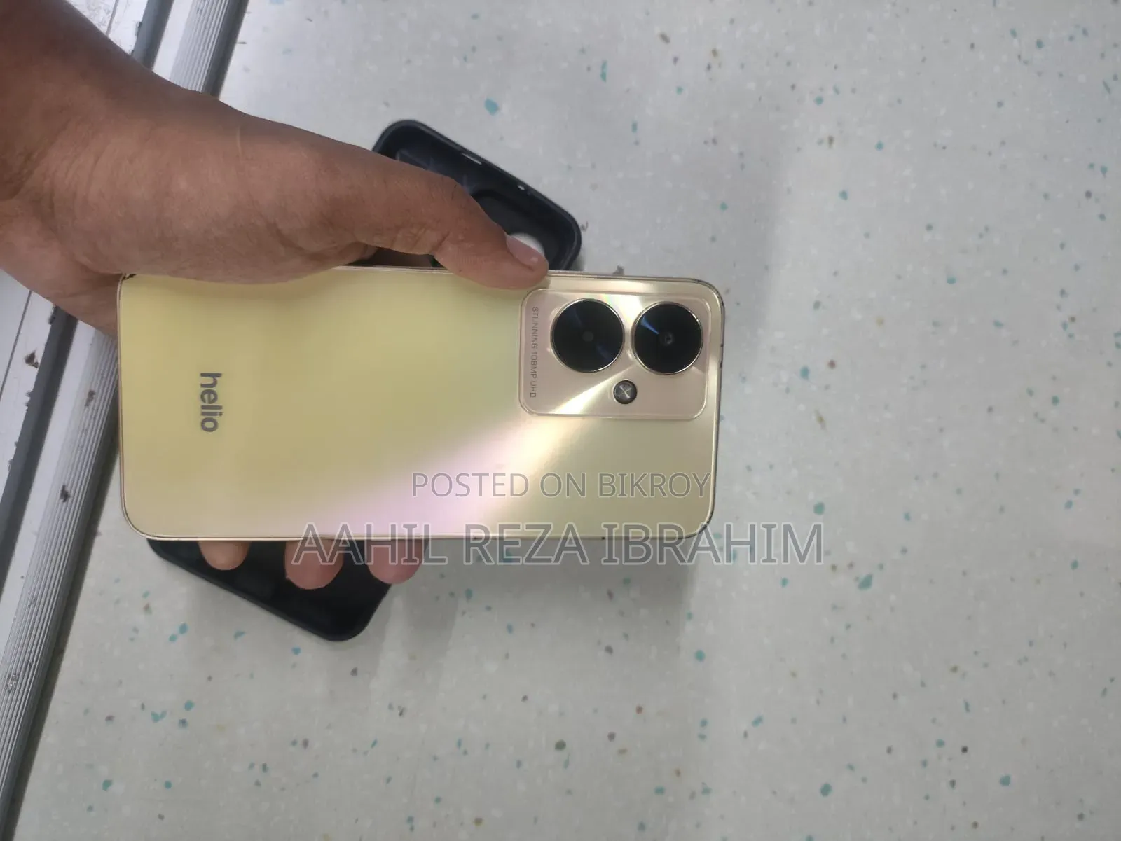 Helio Symphony 40 128 GB Gold