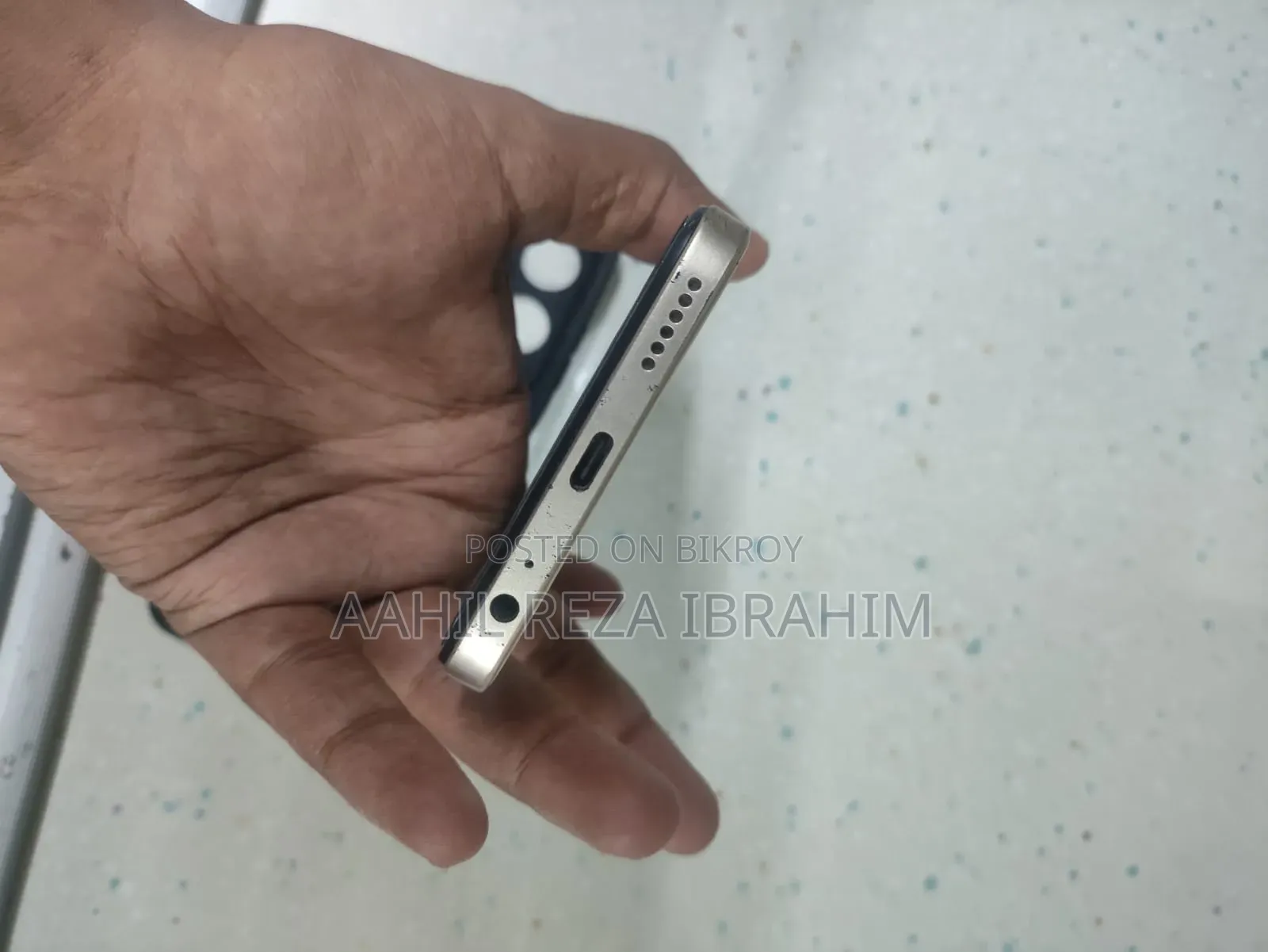 Helio Symphony 40 128 GB Gold