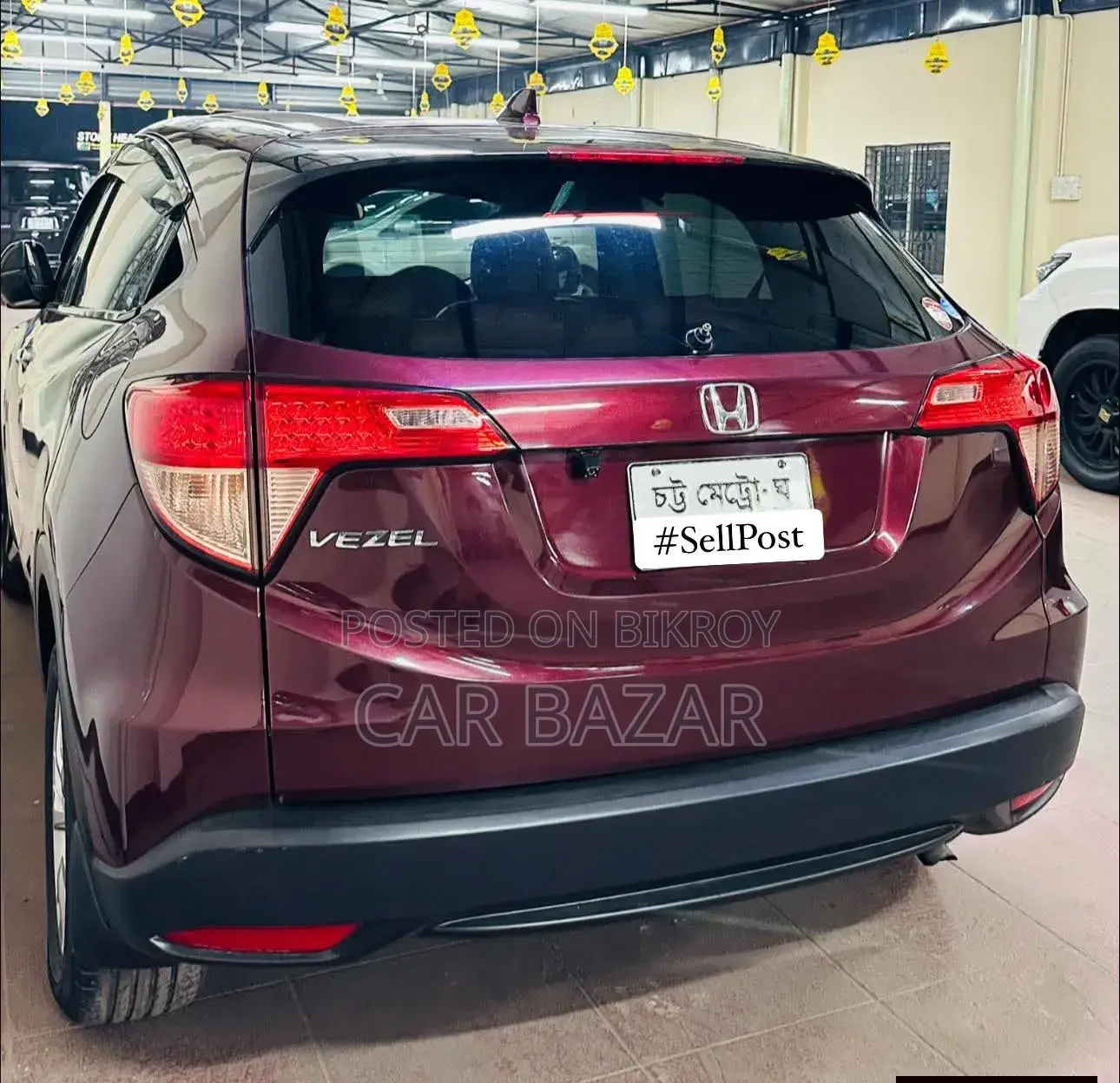 Honda Vezel 1.5 2WD 2014 Maroon