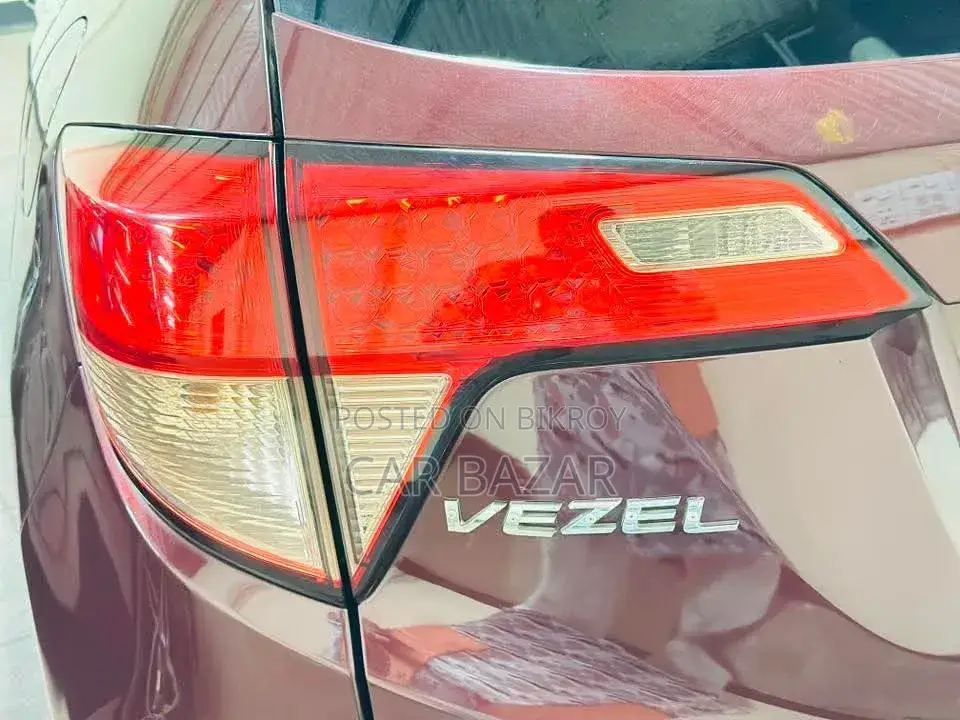Honda Vezel 1.5 2WD 2014 Maroon
