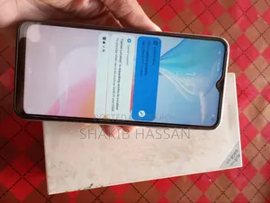 Vivo Y21 64 GB White