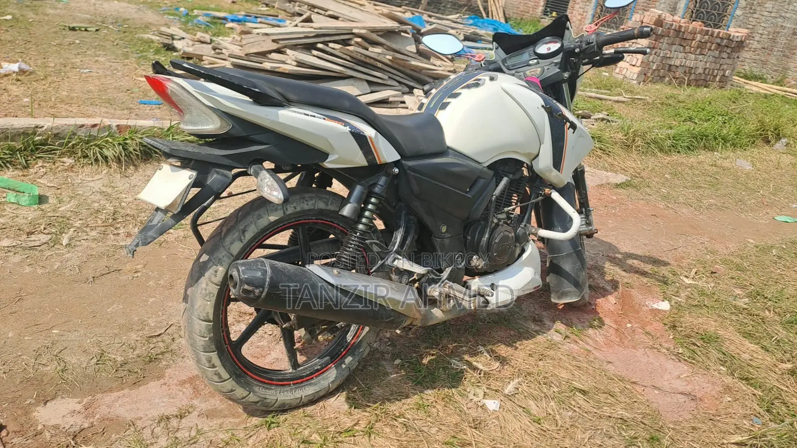 TVS Apache RTR 160 2V 2016 সবুজ