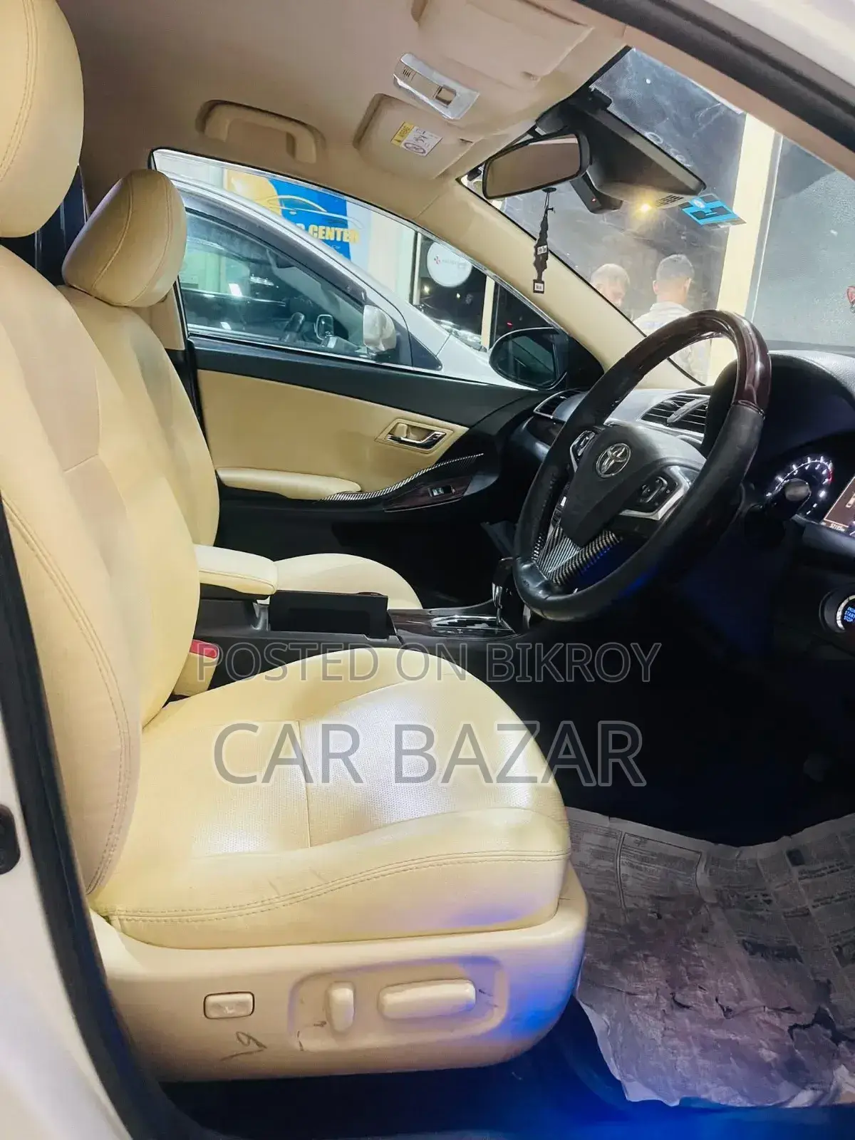 Toyota Premio 1.5 FWD 2018 Off White