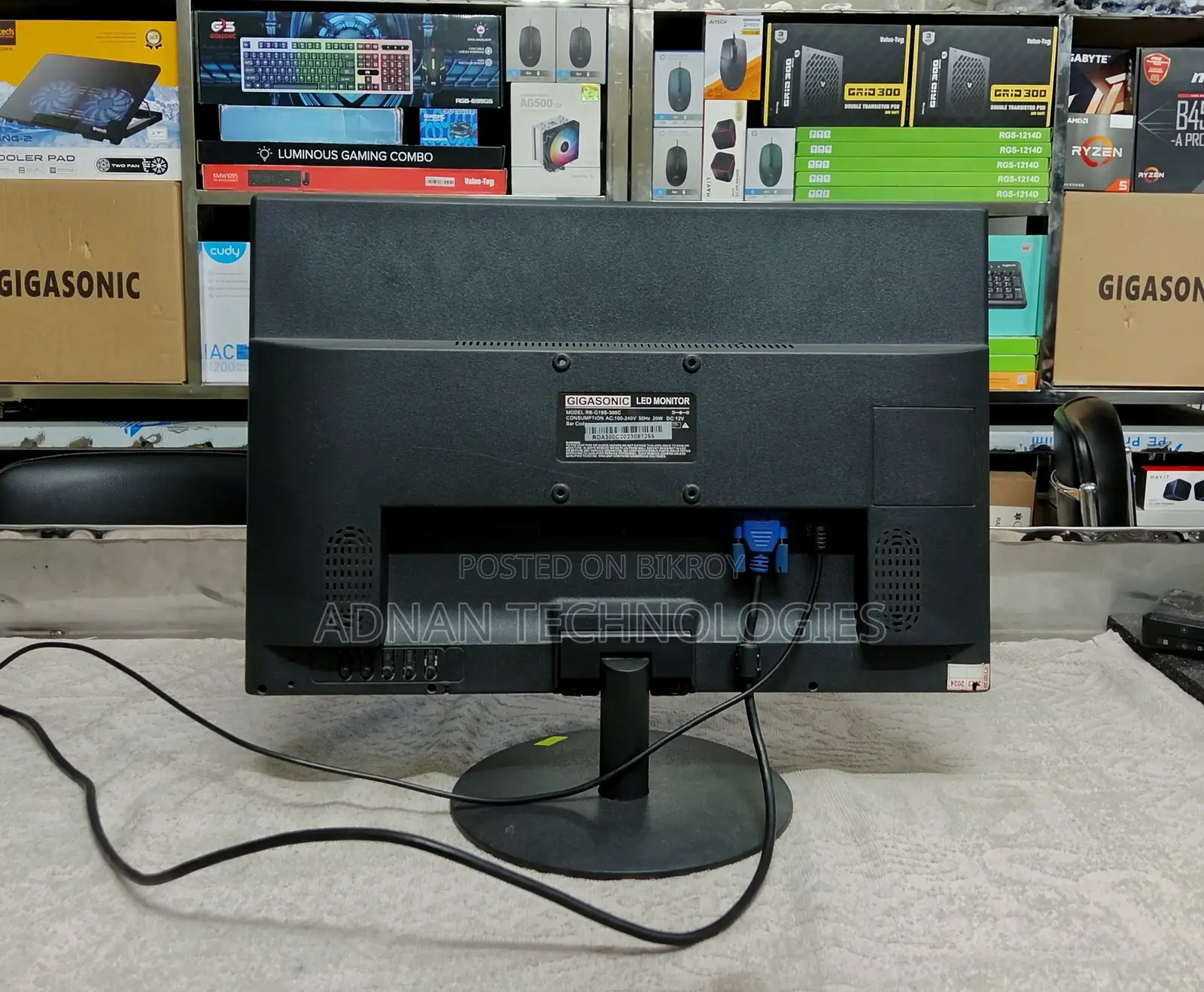Gigasonic Rb-G19s-300c – 19′′ Hd Led Monitor - Full Fresh Condition