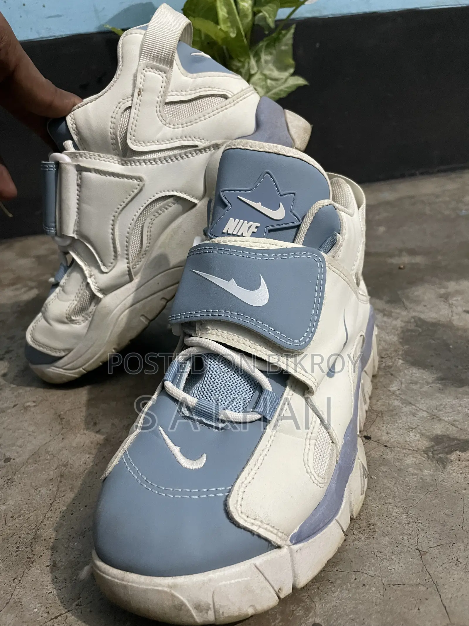 Only 17 Days Used (Size 40)