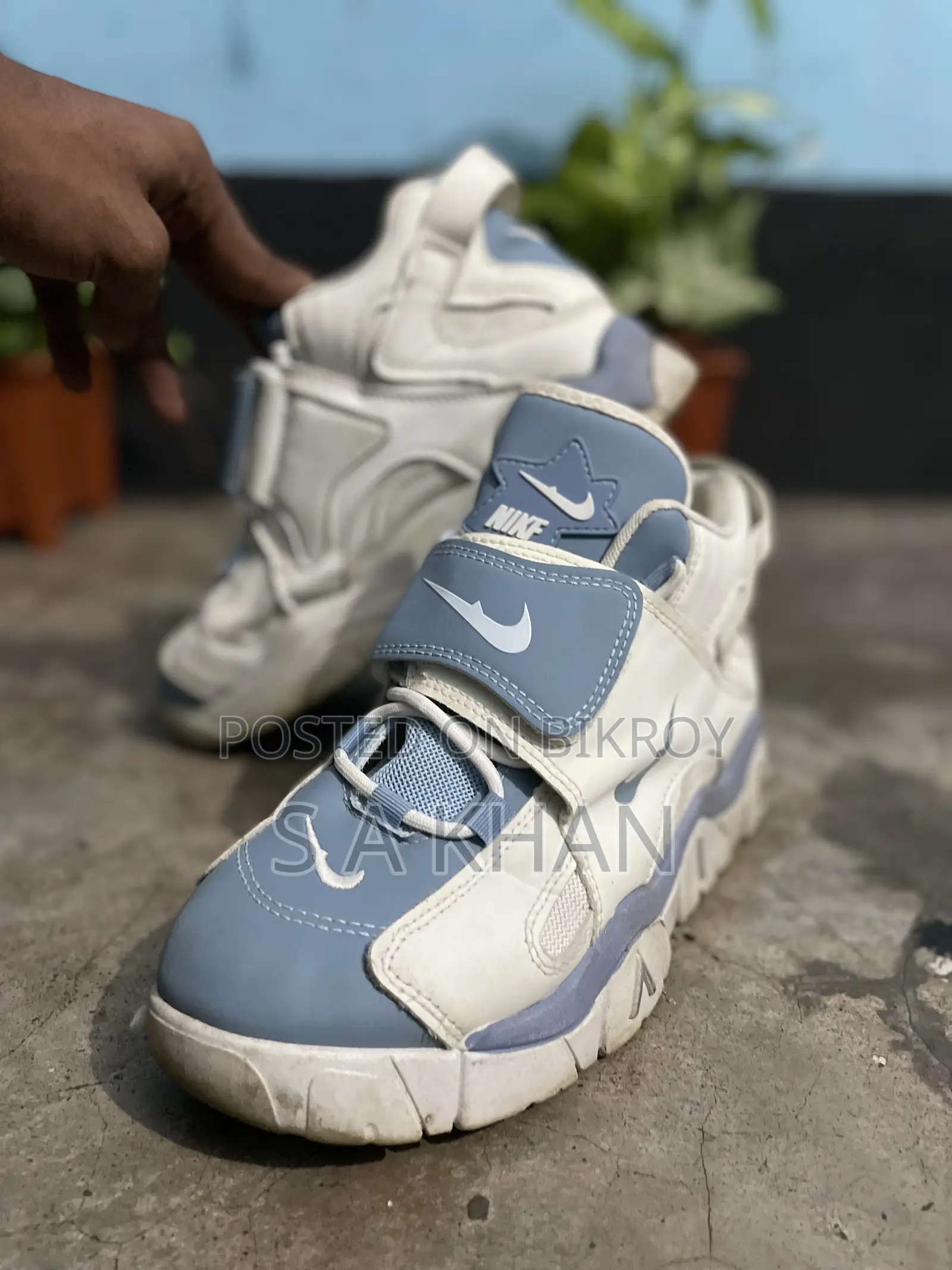 Only 17 Days Used (Size 40)