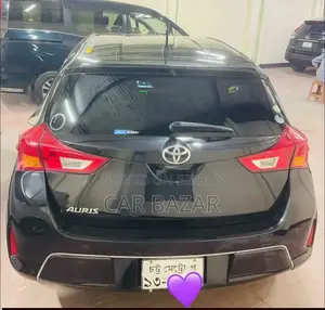 Toyota Auris 2013 Black