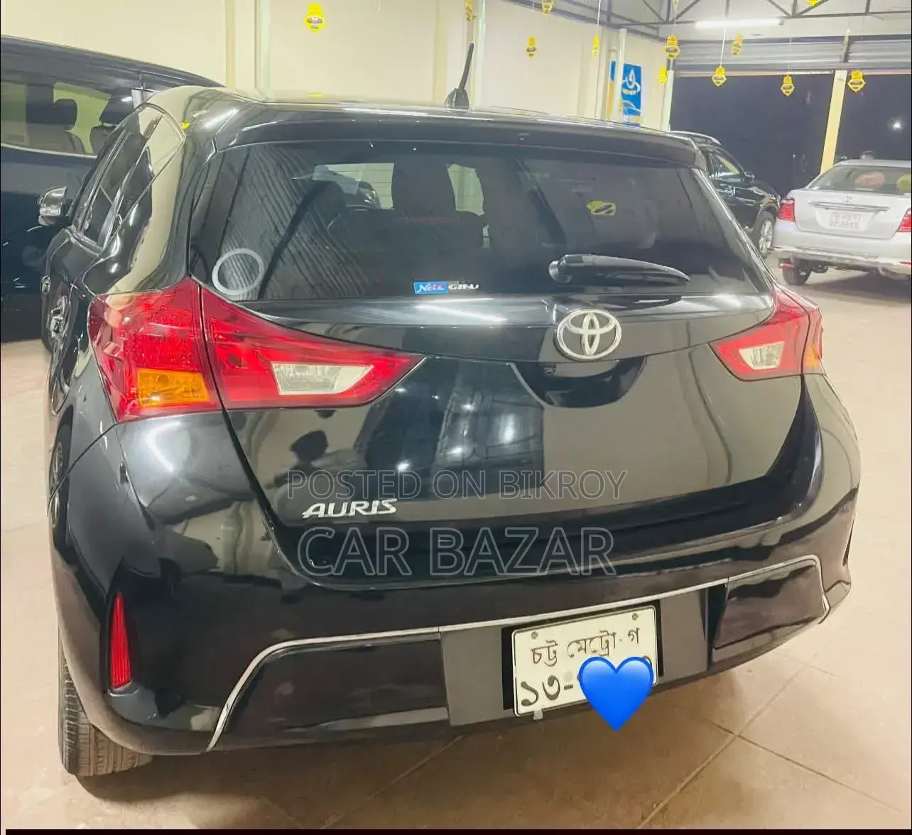 Toyota Auris 2013 Black