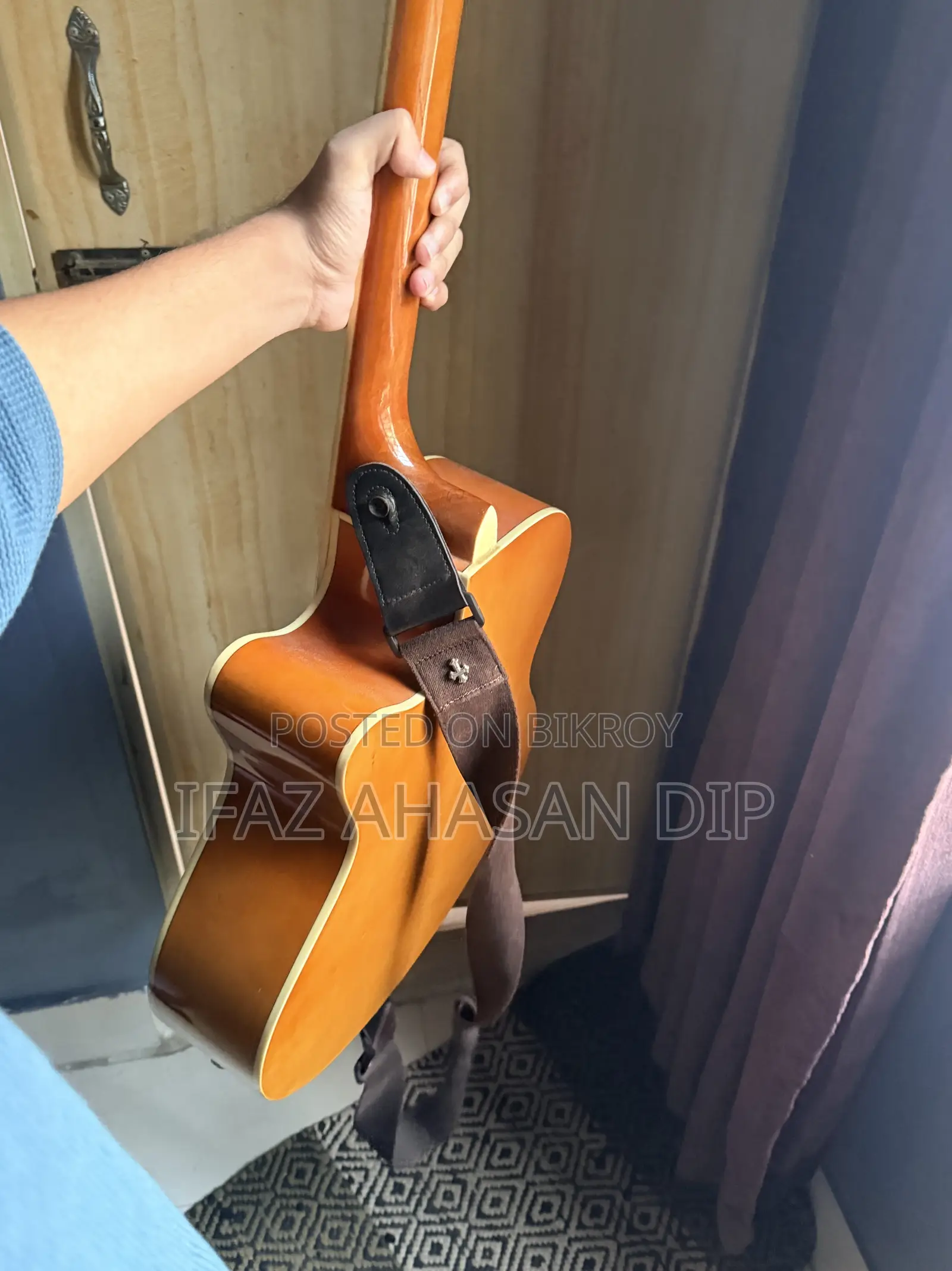 Performance Guitar